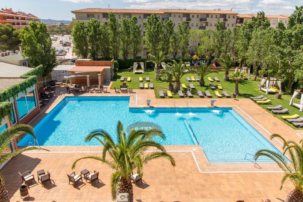 Panorama Hotel 26/32