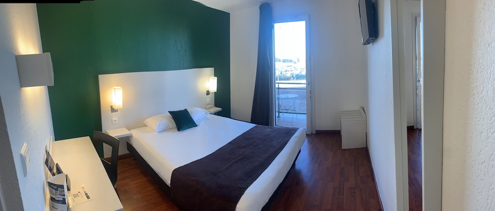 Hotel des Etats Unis 12/36
