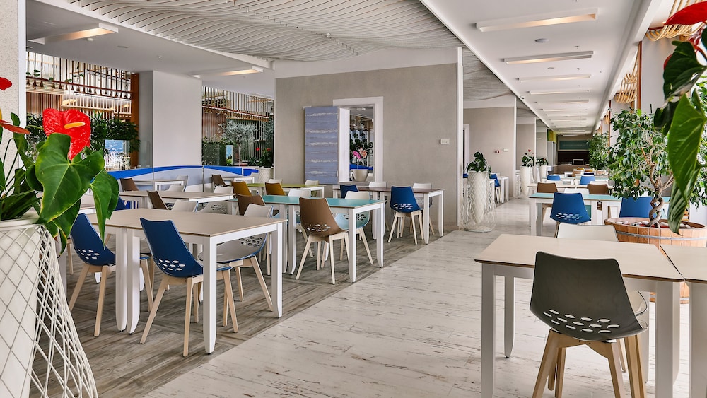 Carine Hotel Park 42/61