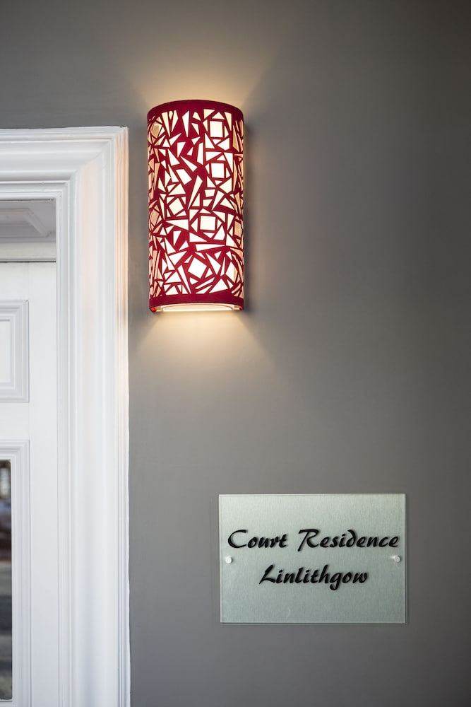 Court Residence 23/49
