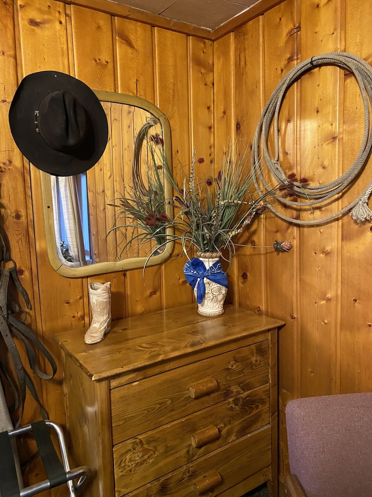 Roundtop Mountain Motel 18/33