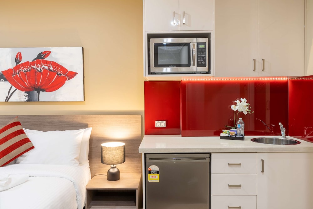 Best Western Plus Camperdown Suites 26/30