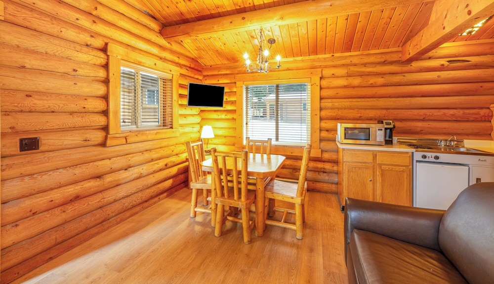 Togwotee Mountain Lodge 20/50