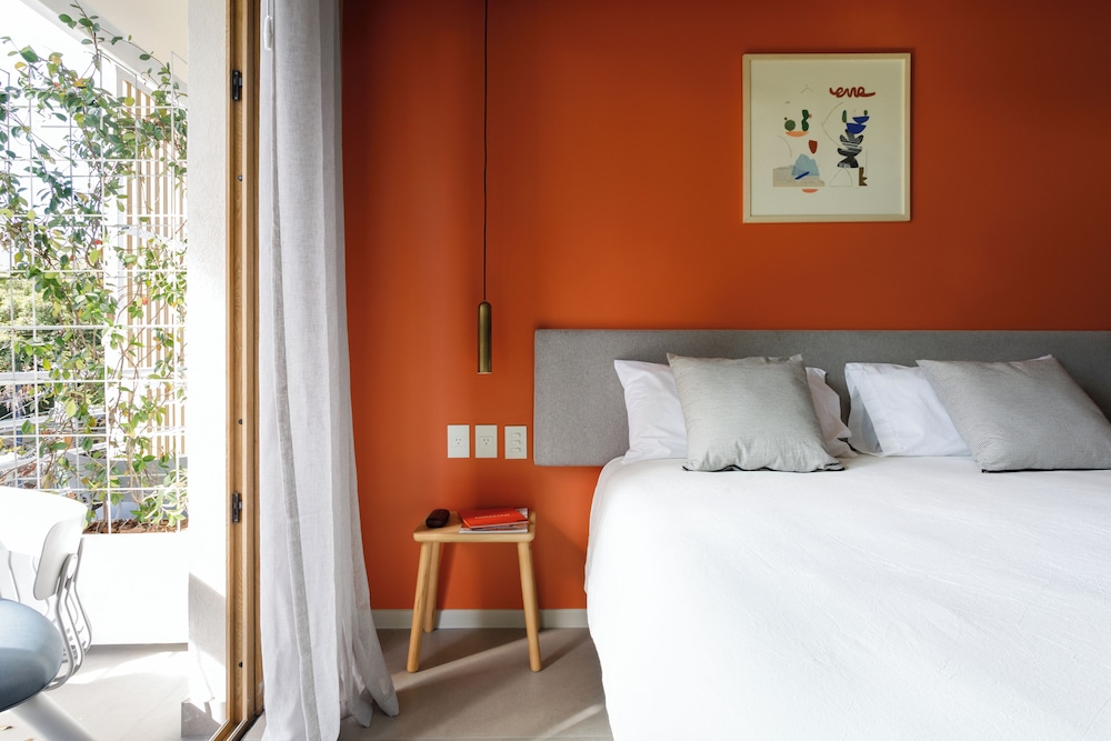 غرفة بسرير كوين بإطلالة على المدينة بشرفة، Bromelia Hotel Boutique 3/5