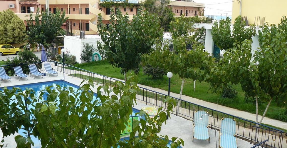 Leonidas Apartments 38/47