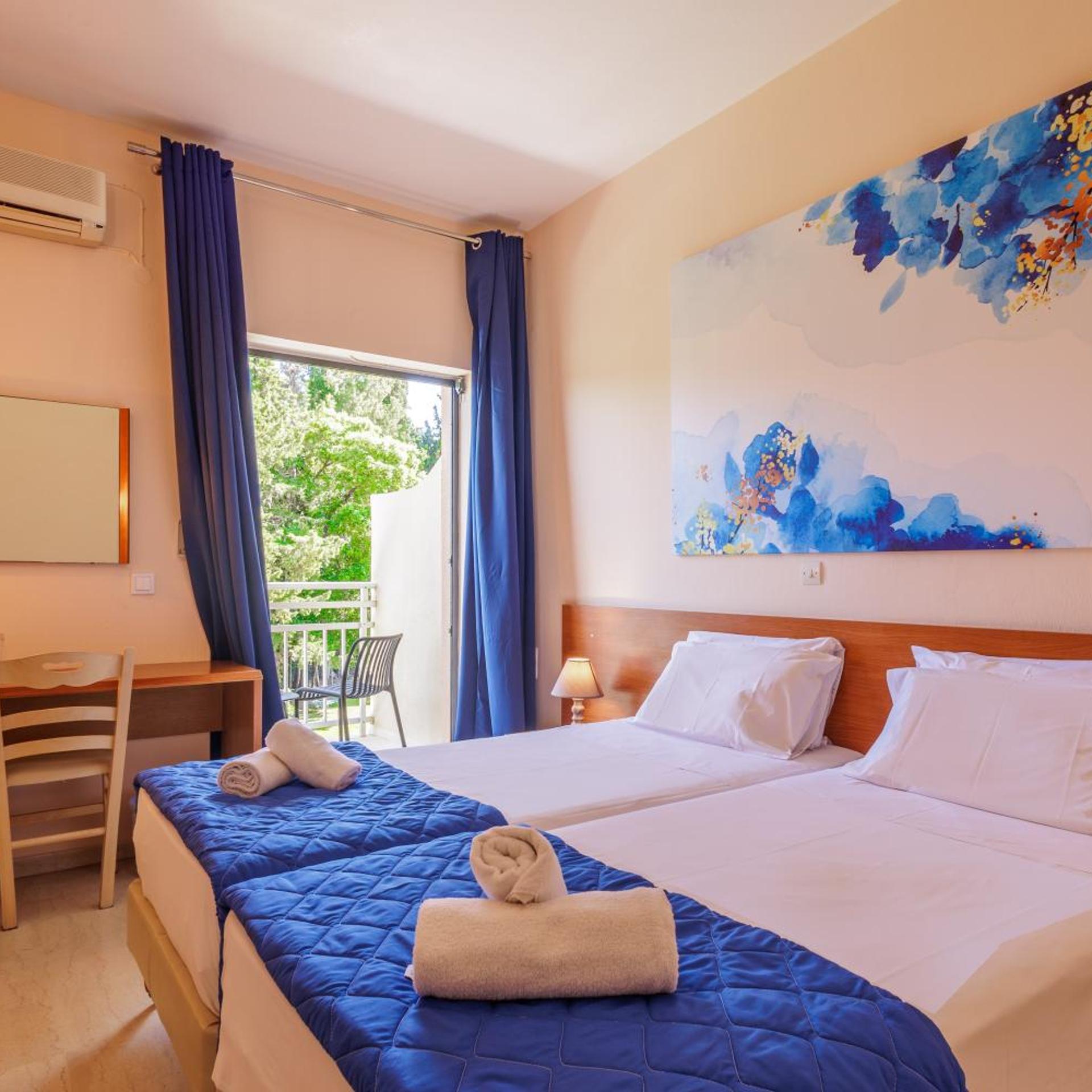 Room, Twin Beds
