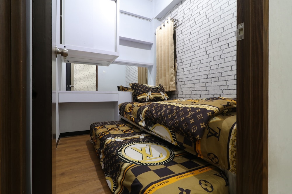 The Suite Metro Apartment King Property 54/59