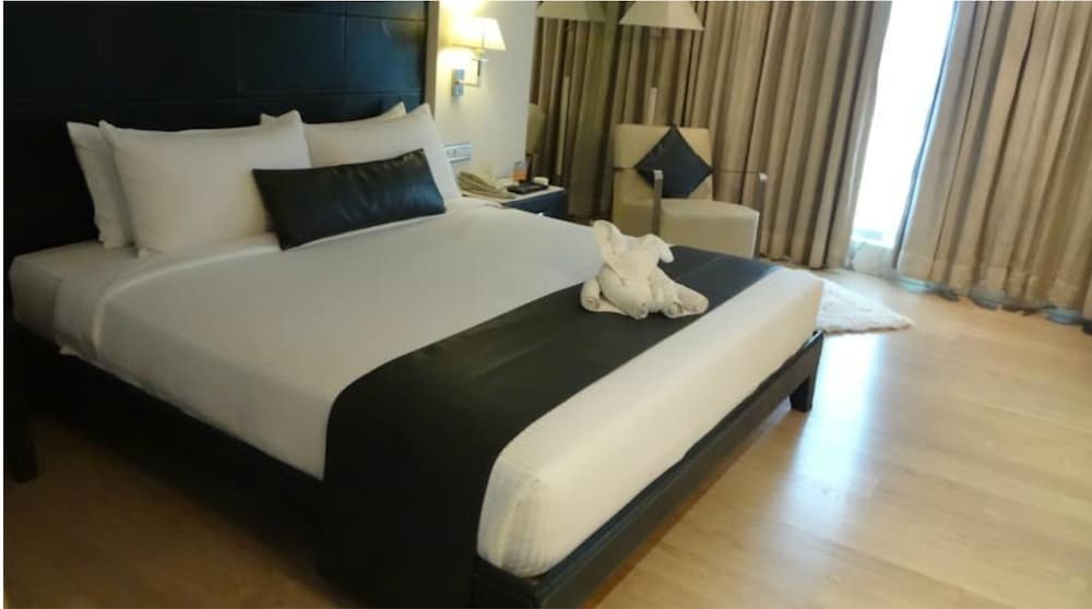 Mirage Hotel 10/68