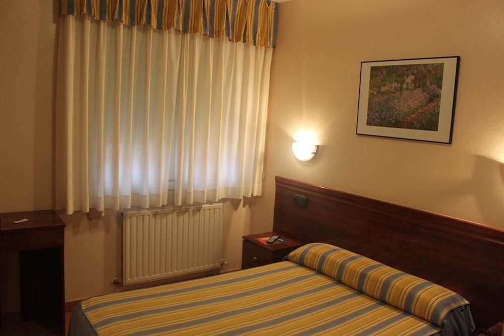 Hotel Valdes 27/33