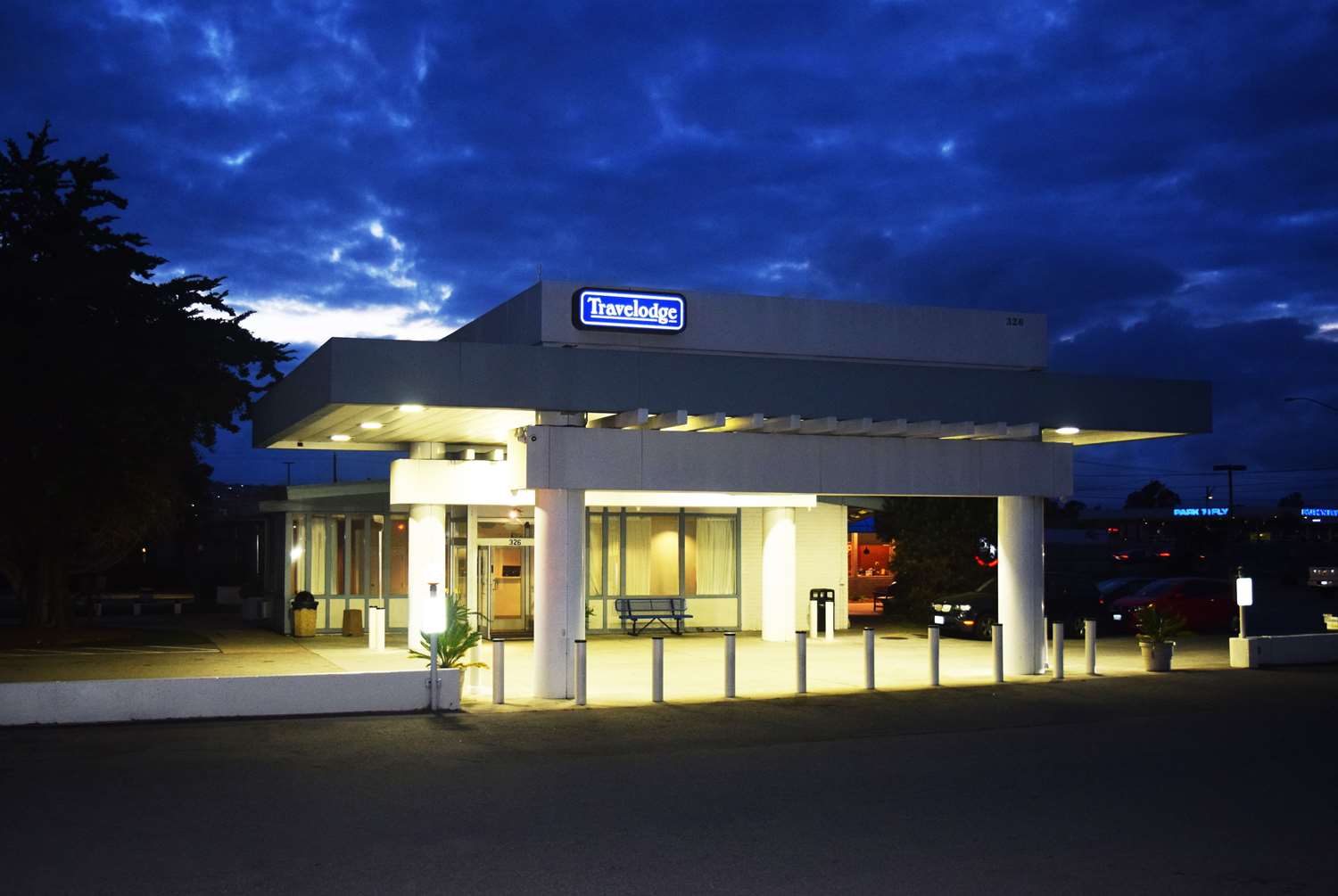 Travelodge by Wyndham San Francisco Airport North 1/12