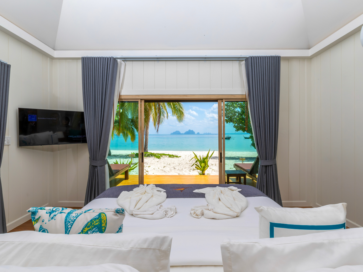 Premier, Villa, Queen Bed, Beach Front, Small