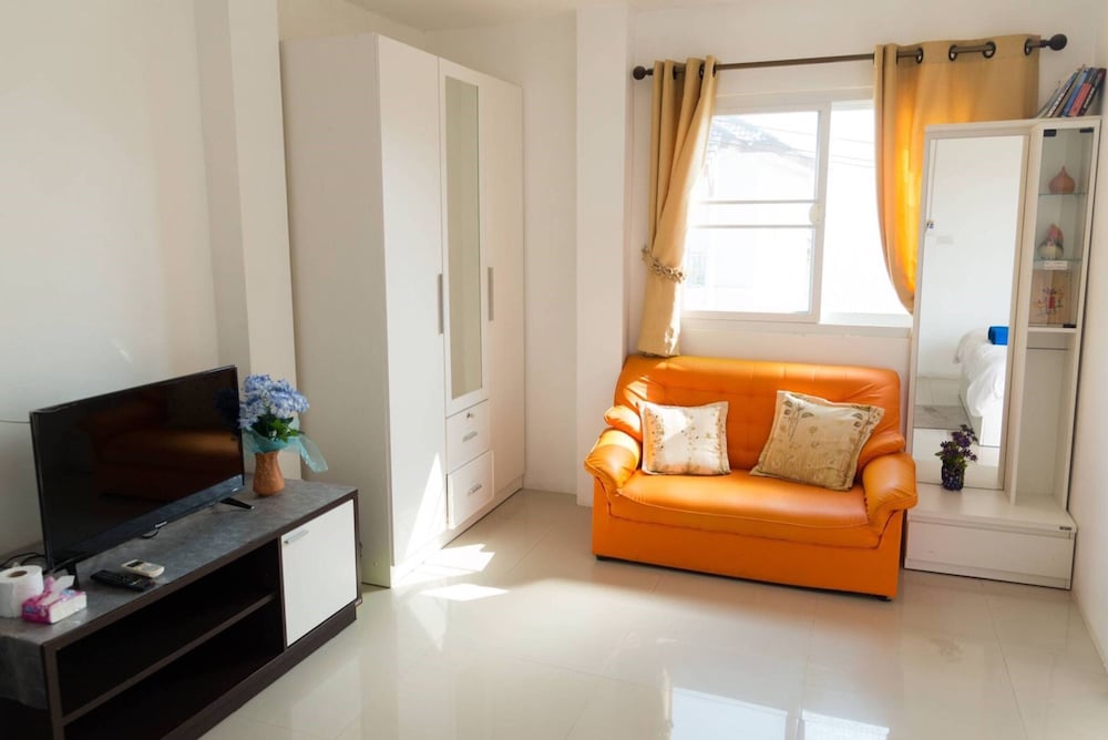 Lotus Suite Hua Hin 48/68