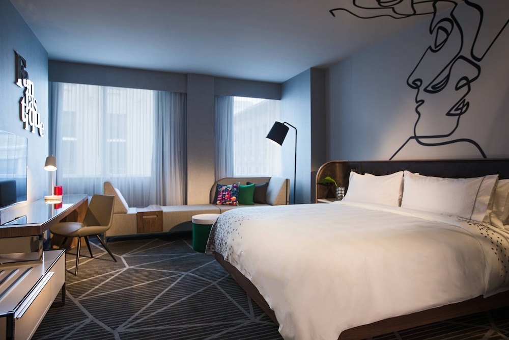 Renaissance Montreal Downtown Hotel 17/58