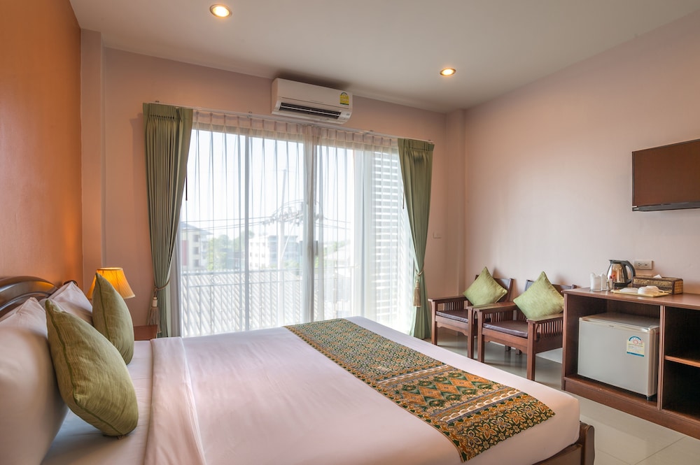 Krabi Phetpailin Hotel 19/49