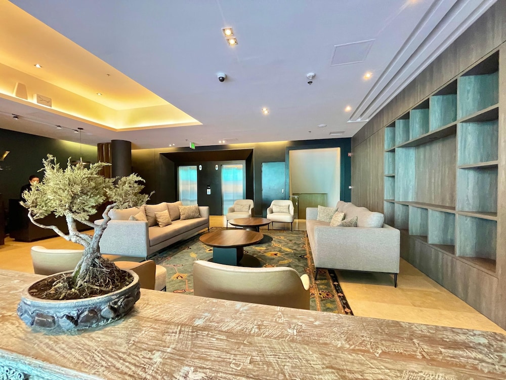 Liv Hotel Zona G 42/58