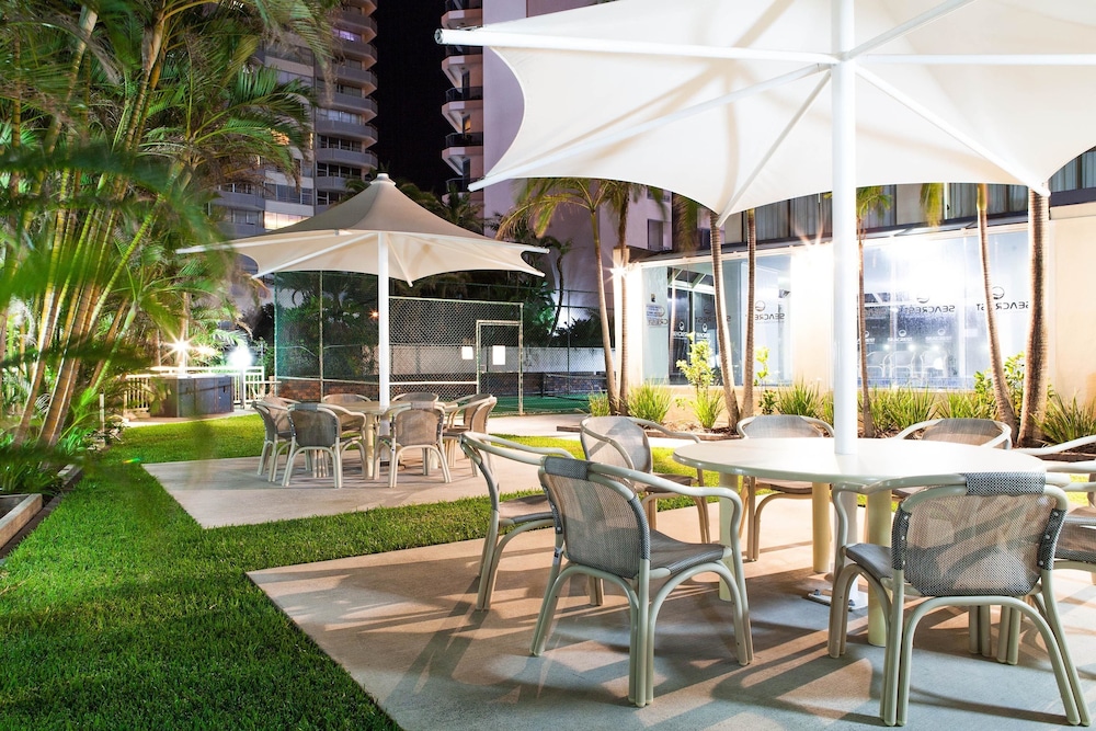 Seacrest Beachfront Holiday Apartments 58/69
