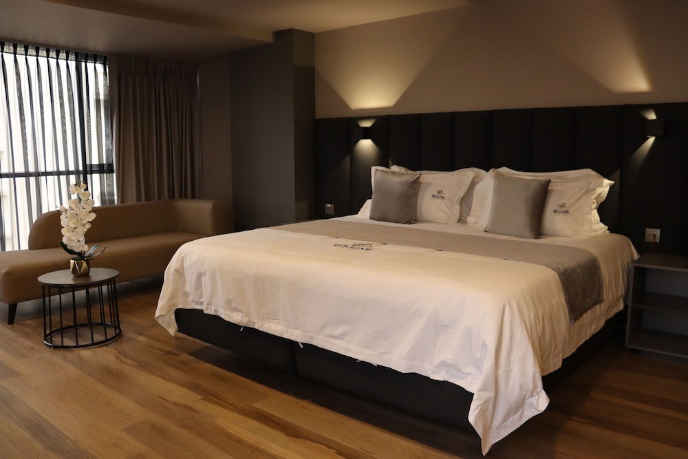Giluxe Hotel Pereira 4/36