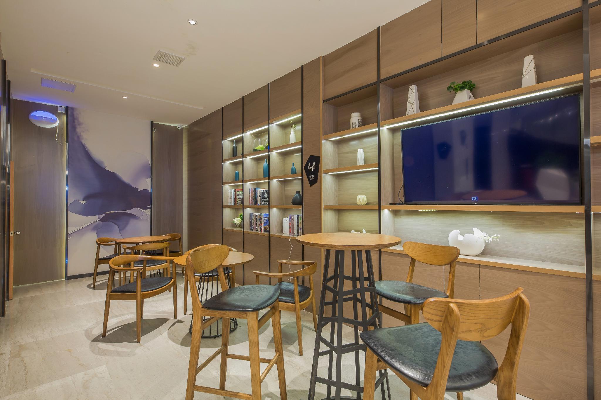 Echarm Hotel (Taihe Central Plaza Pedestrian Street store) 22/27