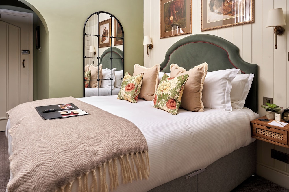 The Lion Inn 10/50