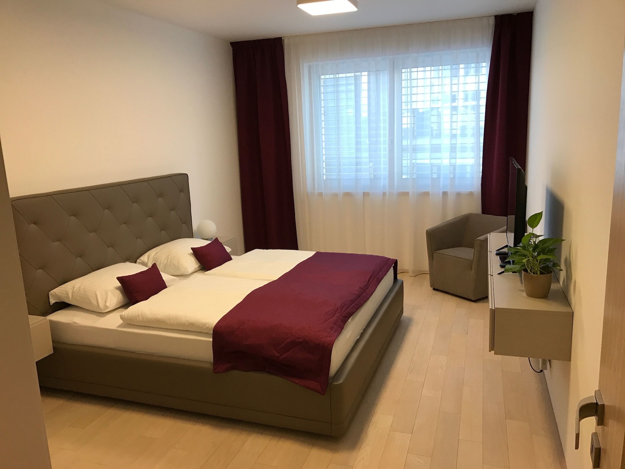 LUXURY, APARTMENT, LIVING AREA, KITCHEN