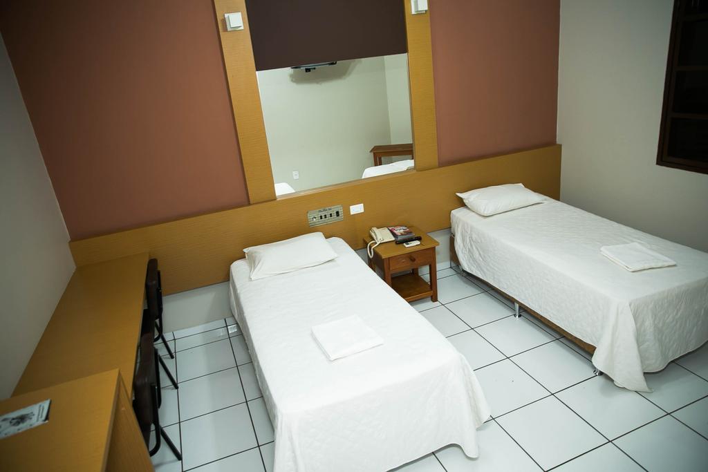 PILOES PALACE HOTEL 6/38