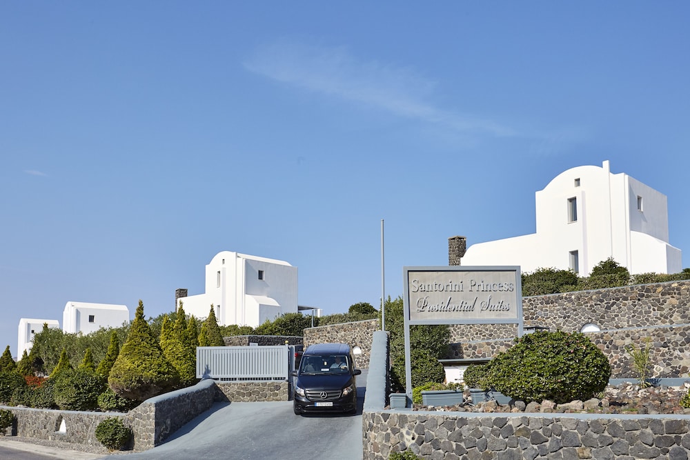 Santorini Princess Presidential Suites 43/50