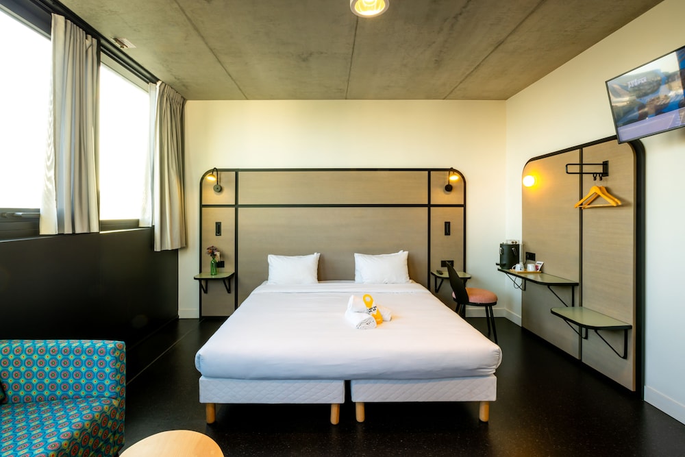 1 Bedroom, Premium, Quadruple, 2 Murphy Beds, Queen Bed, City View