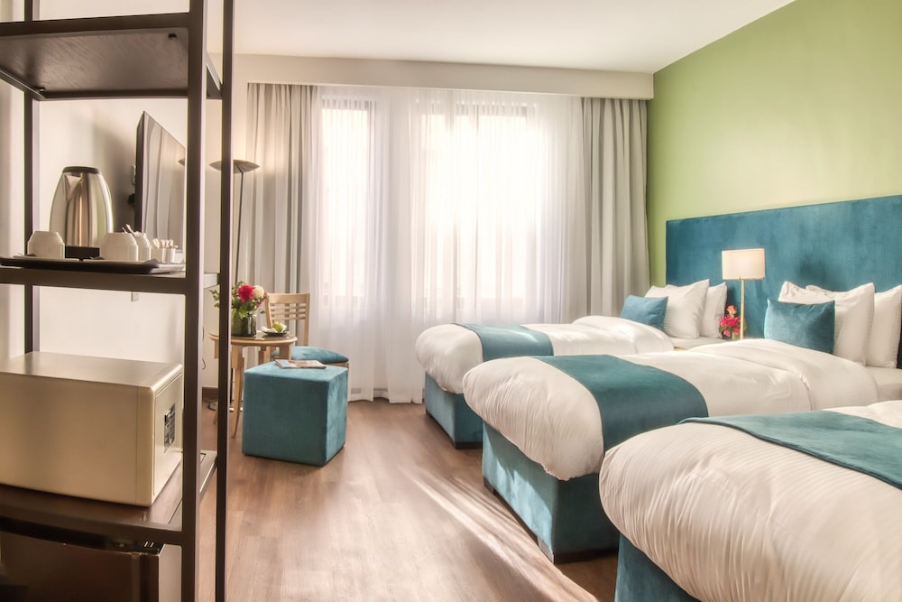 The Liwan Hotel 22/38