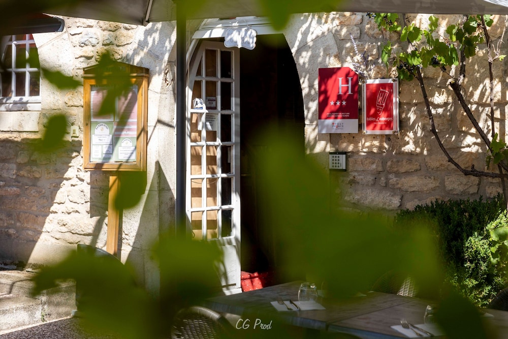 HOTEL LE LION D'OR 44/50