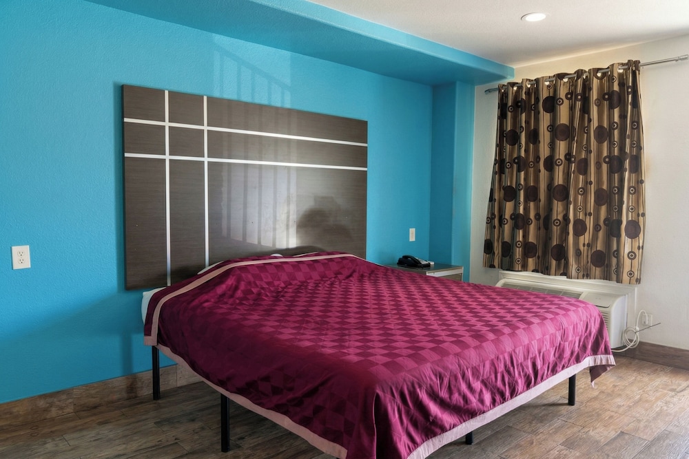 Golden Motel Near Houston Medical Center photo4