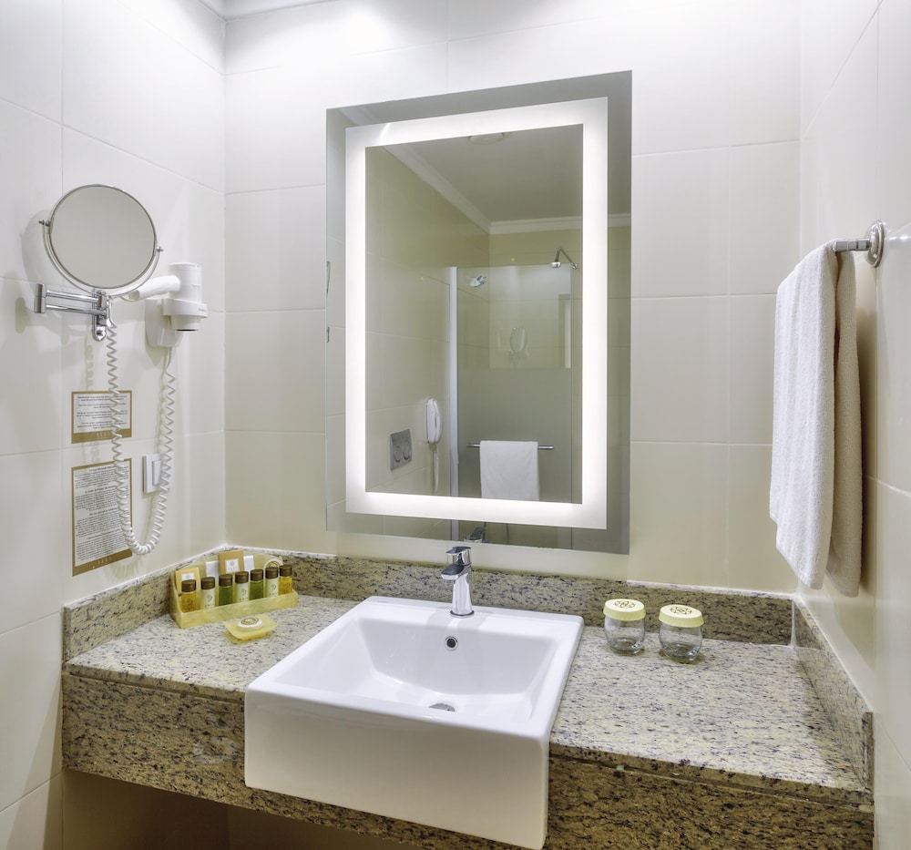 Akka Alinda Hotel 50/50