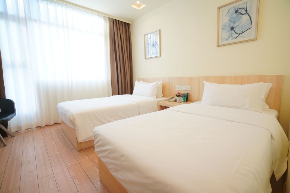 Baiyun City Hotel 18/42