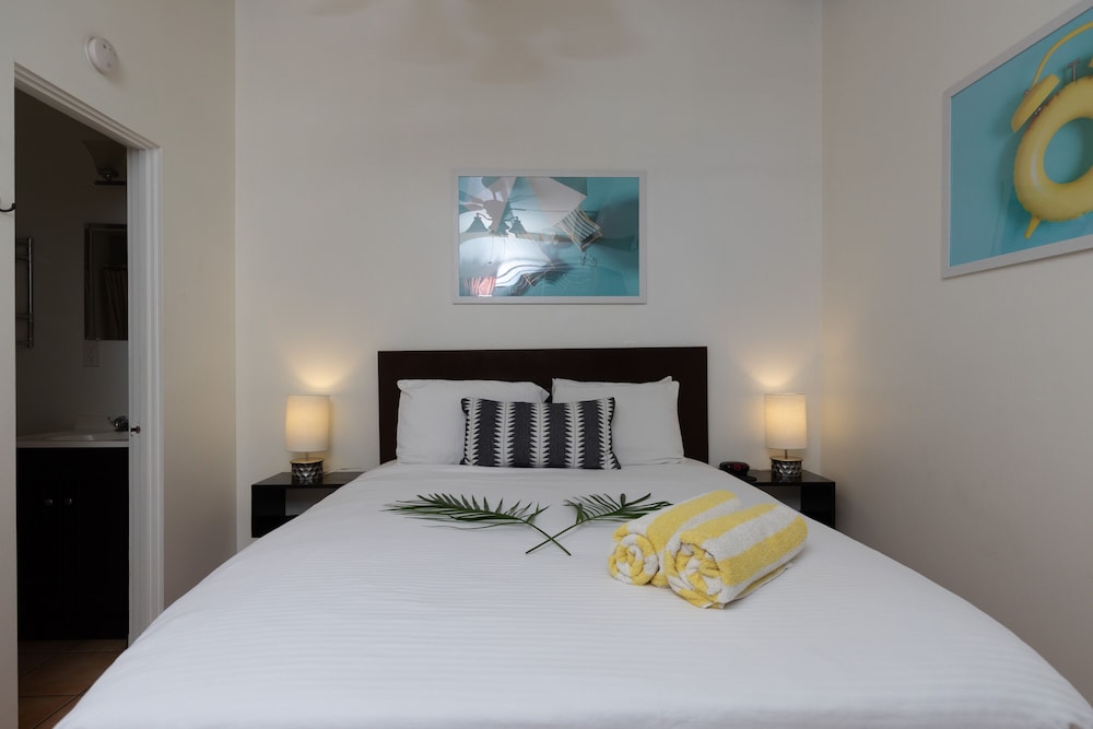 ECONOMY, STUDIO, QUEEN BED