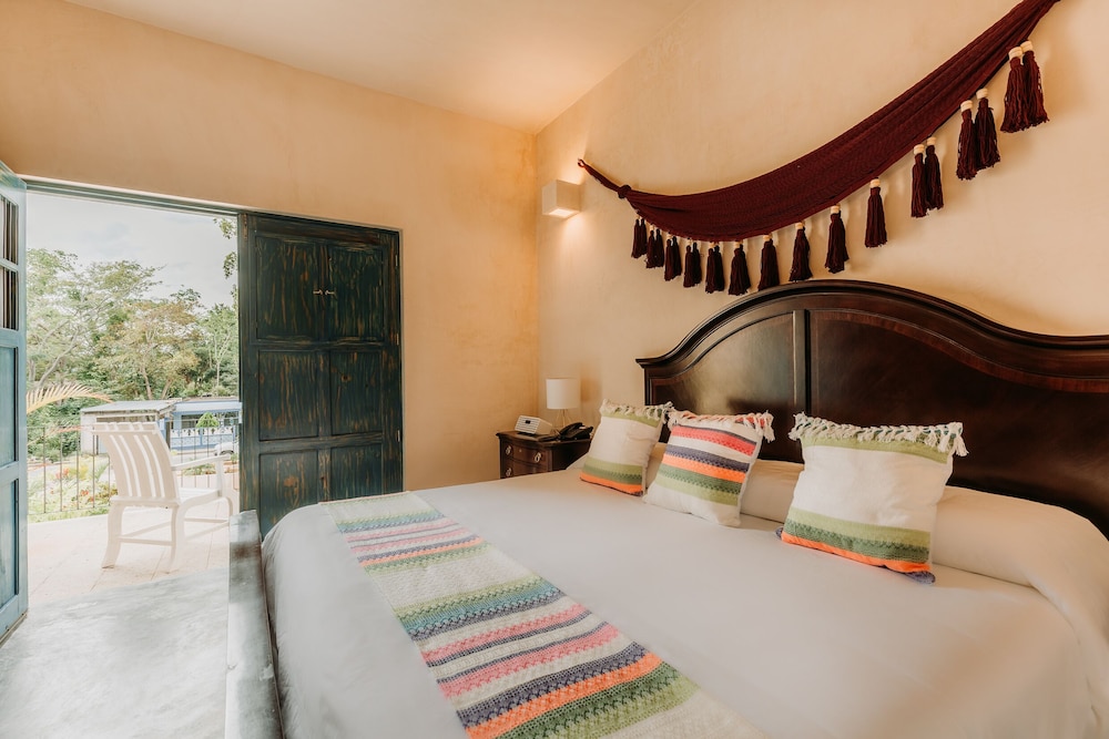 Hotel Waye 11/51