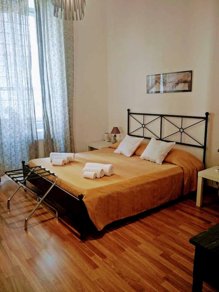 Rome Center Rooms 10/44