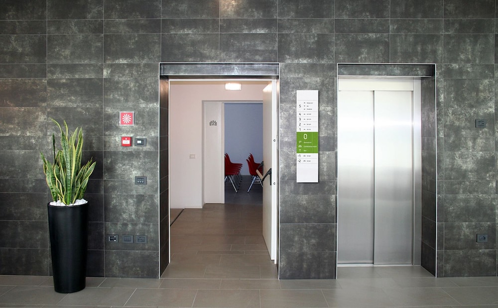 LE NOVE Hotel Ristorante 5/50