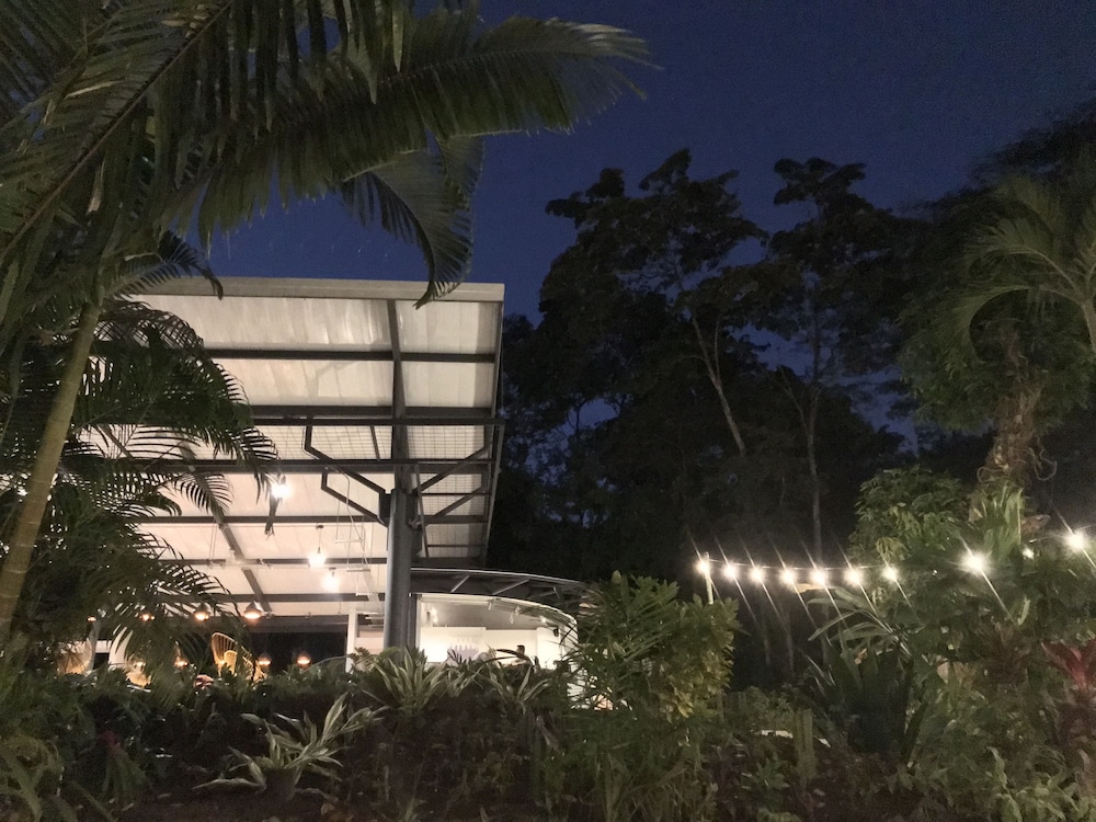 Nya Hotel 2/50