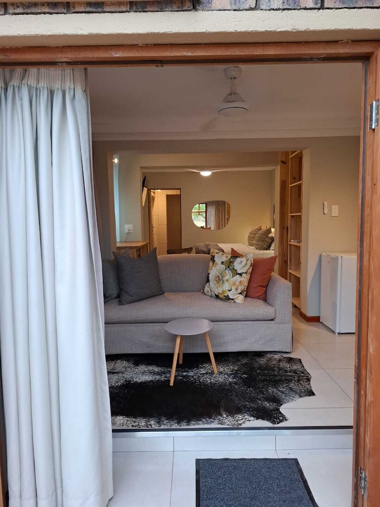 Kruger Riverside Lodge 6/50
