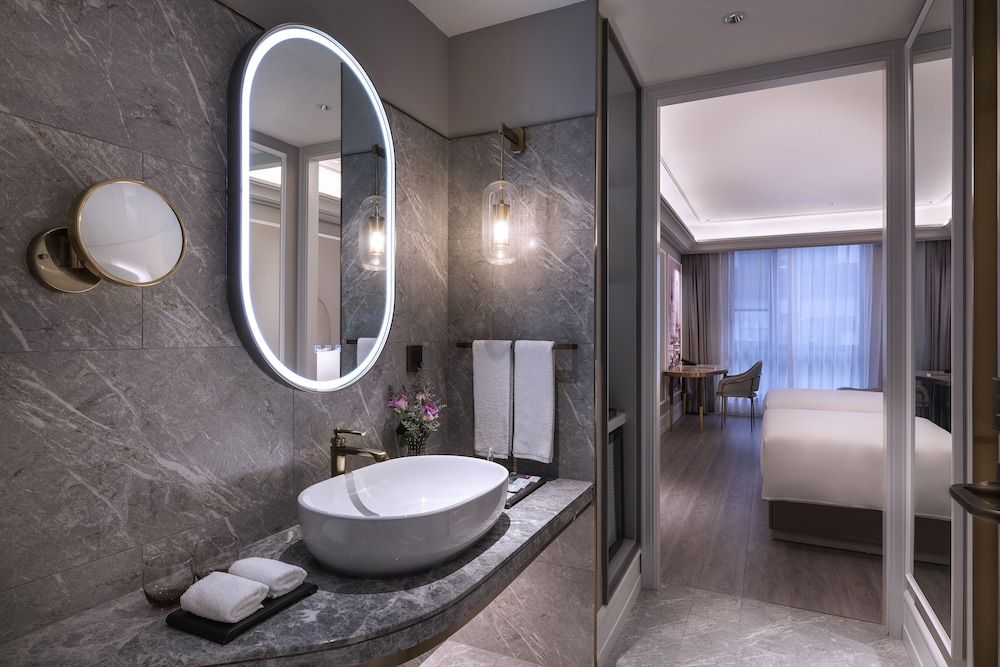 Mercure Shanghai Hongqiao Central 41/41