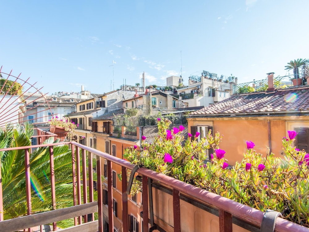 RSH Luxury Spanish Steps Terrace 1/50