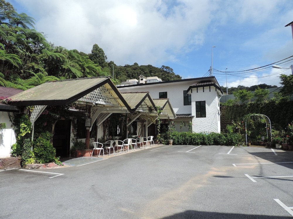 Cameronian Inn 60/69