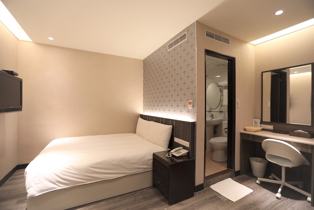 STANDARD, DOUBLE BED, NO WINDOW