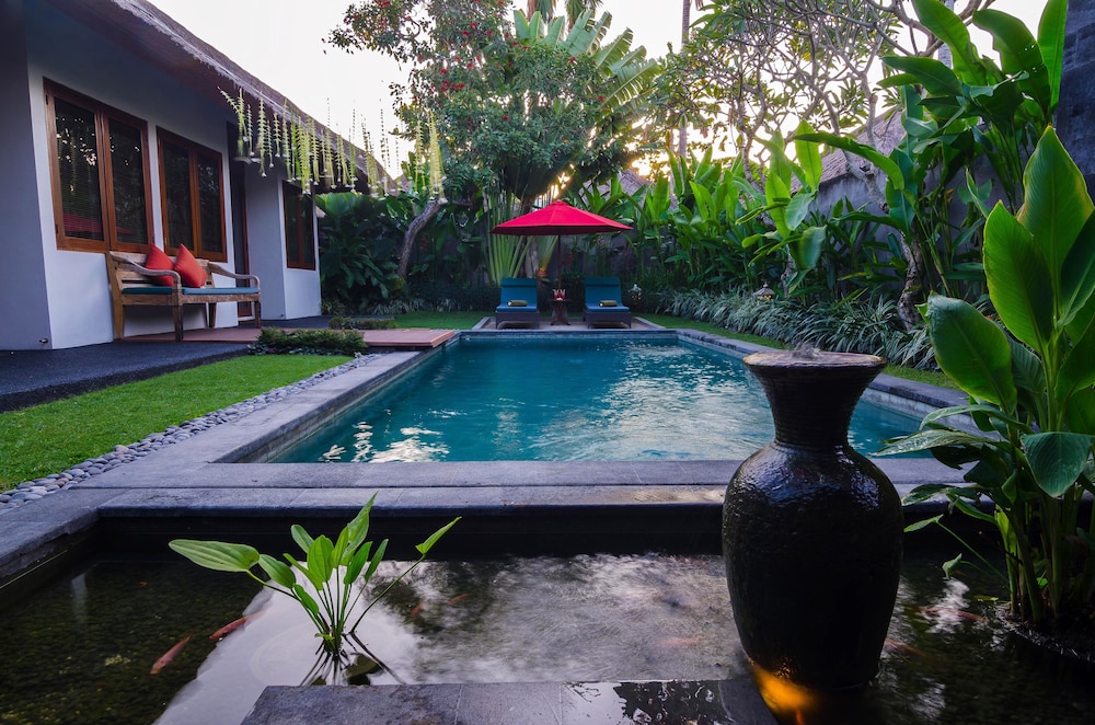Imani Villas 36/46
