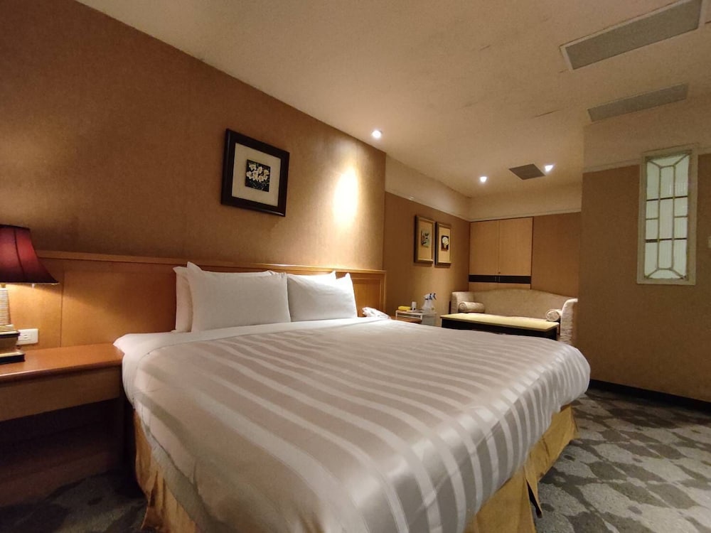 Dahshin Hotel 18/67
