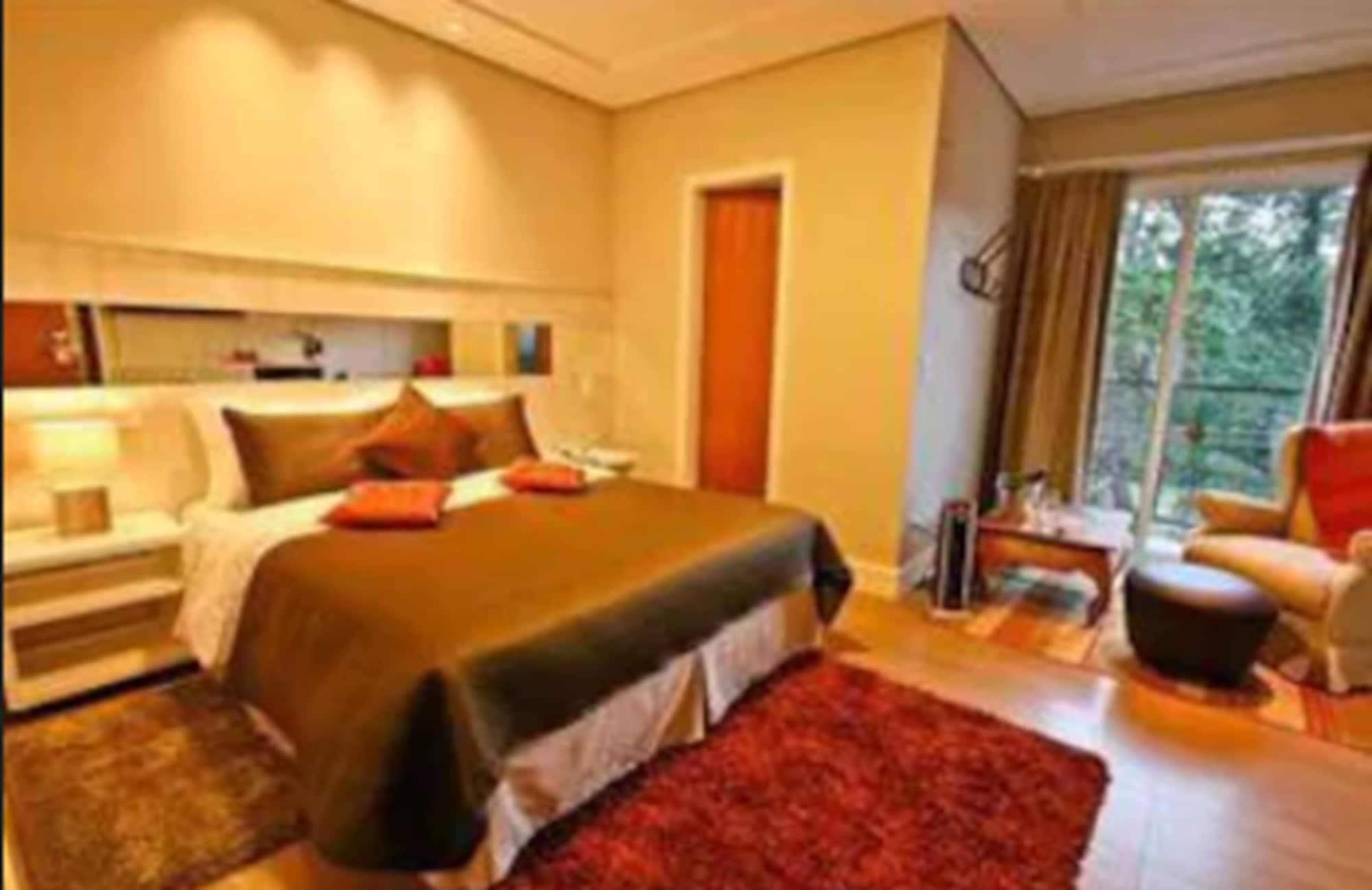 Deluxe, Suite