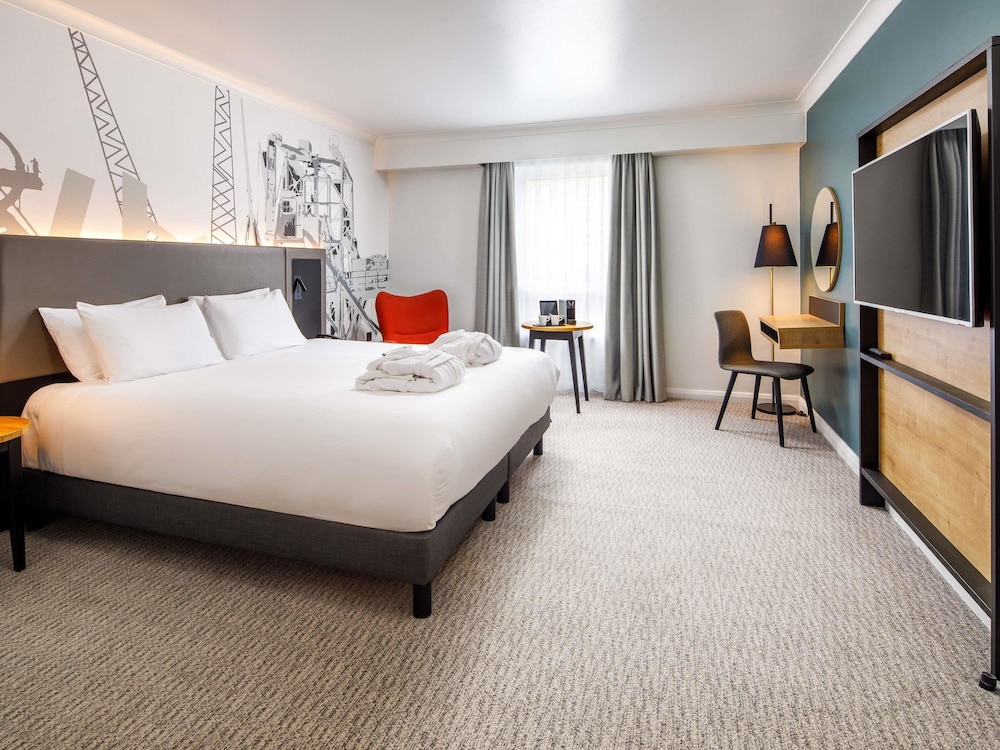 Mercure Cardiff North Hotel 6/50