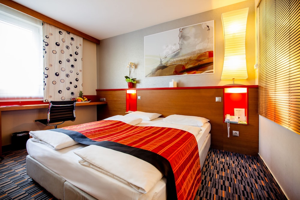 Royal Park Boutique Hotel 24/59
