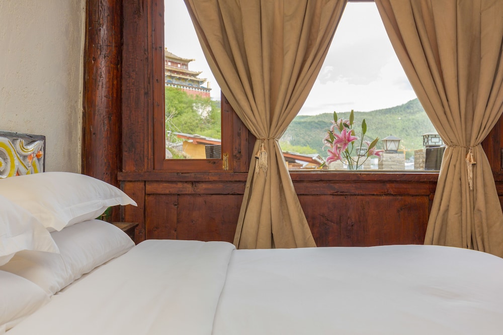 E-Outfitting Boutique Hotel Shangri-La 22/66