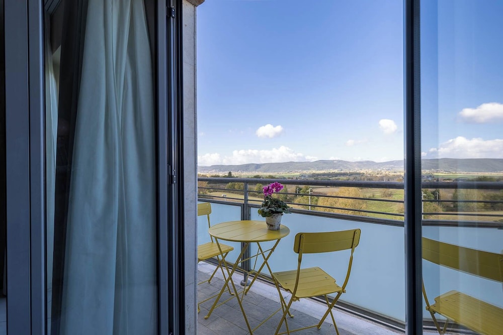 Tuscasi Aparthotel 60/67