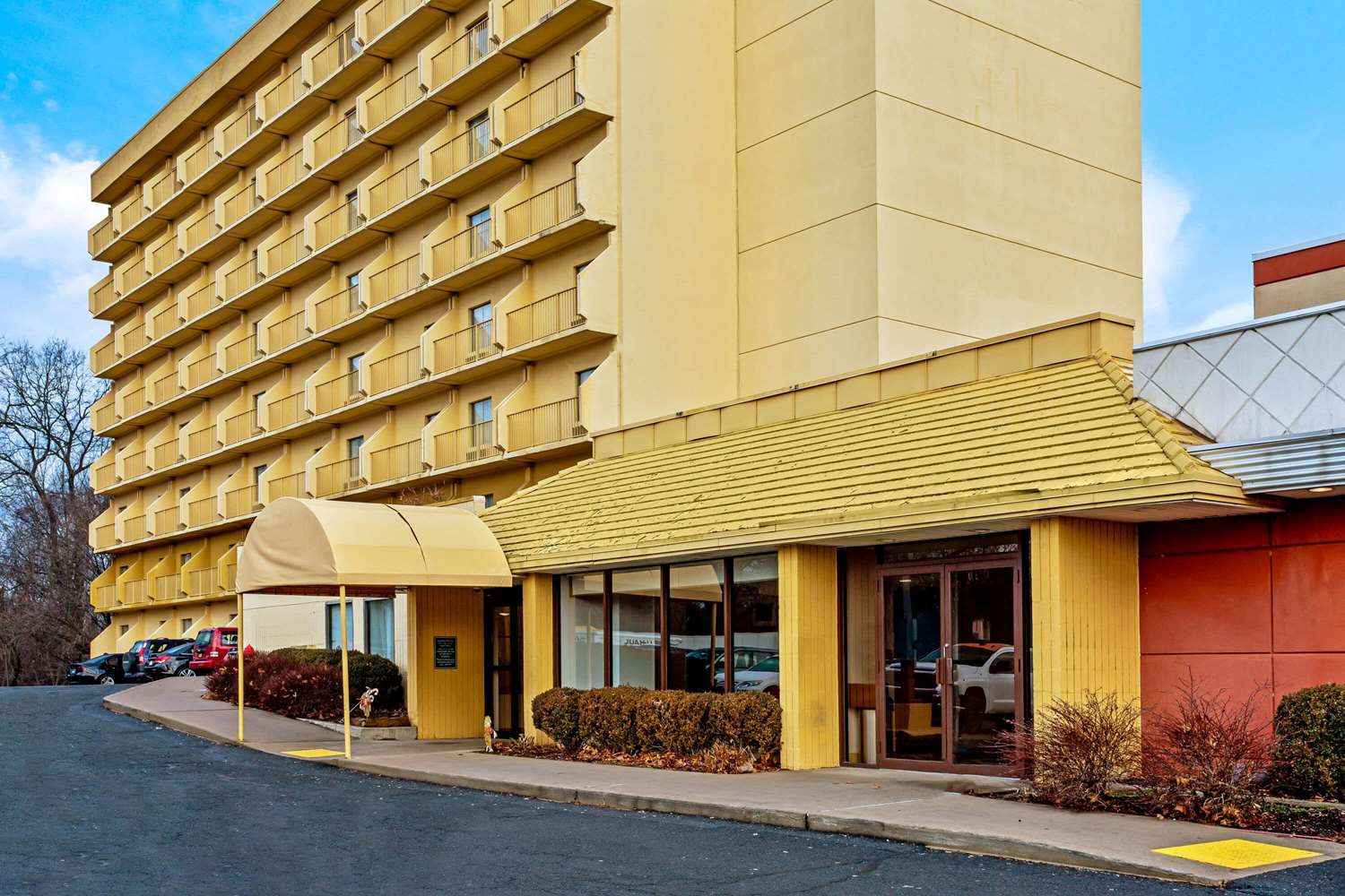 La Quinta Inn & Suites by Wyndham Stamford / New York City 57/59